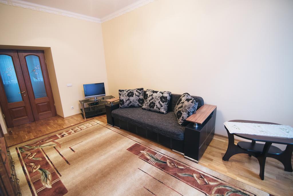 Apartment On Bernarda Meretyna Lvov Exteriér fotografie