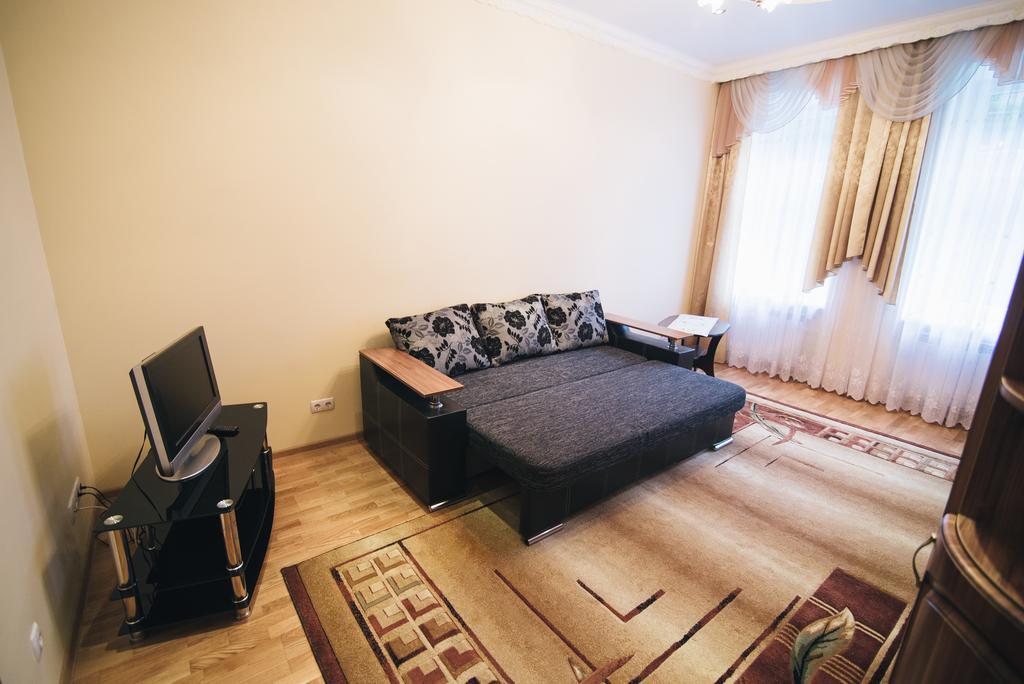 Apartment On Bernarda Meretyna Lvov Exteriér fotografie