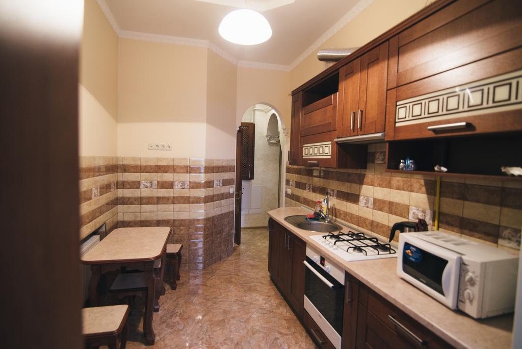 Apartment On Bernarda Meretyna Lvov Exteriér fotografie
