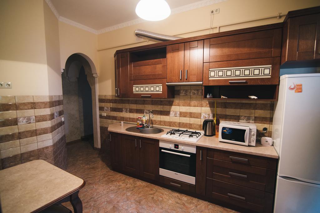 Apartment On Bernarda Meretyna Lvov Exteriér fotografie